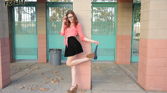 Ashlyn Molloy en 'Chica caliente en el campus'