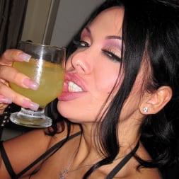 Kelly Madison in 'Porn Fidelity' Drunken Bastards (Thumbnail 2)