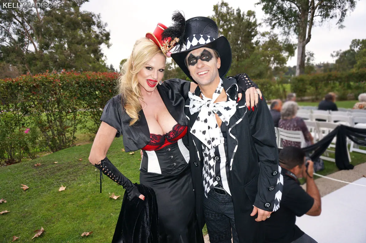 ▷ Kelly Madison in Halloween Nuptials (Photo 14) | Porn Fidelity